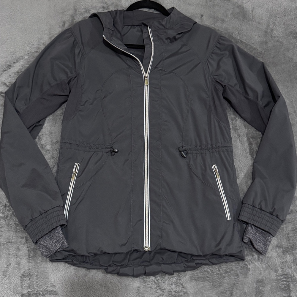 Lululemon Gray Resolution Jacket Sz 8 Women's Def… - image 4
